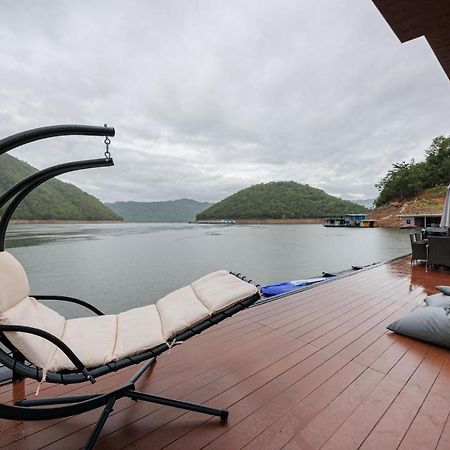 Lakeation Kanchanaburi Ban Wang Khun Knachen Dış mekan fotoğraf